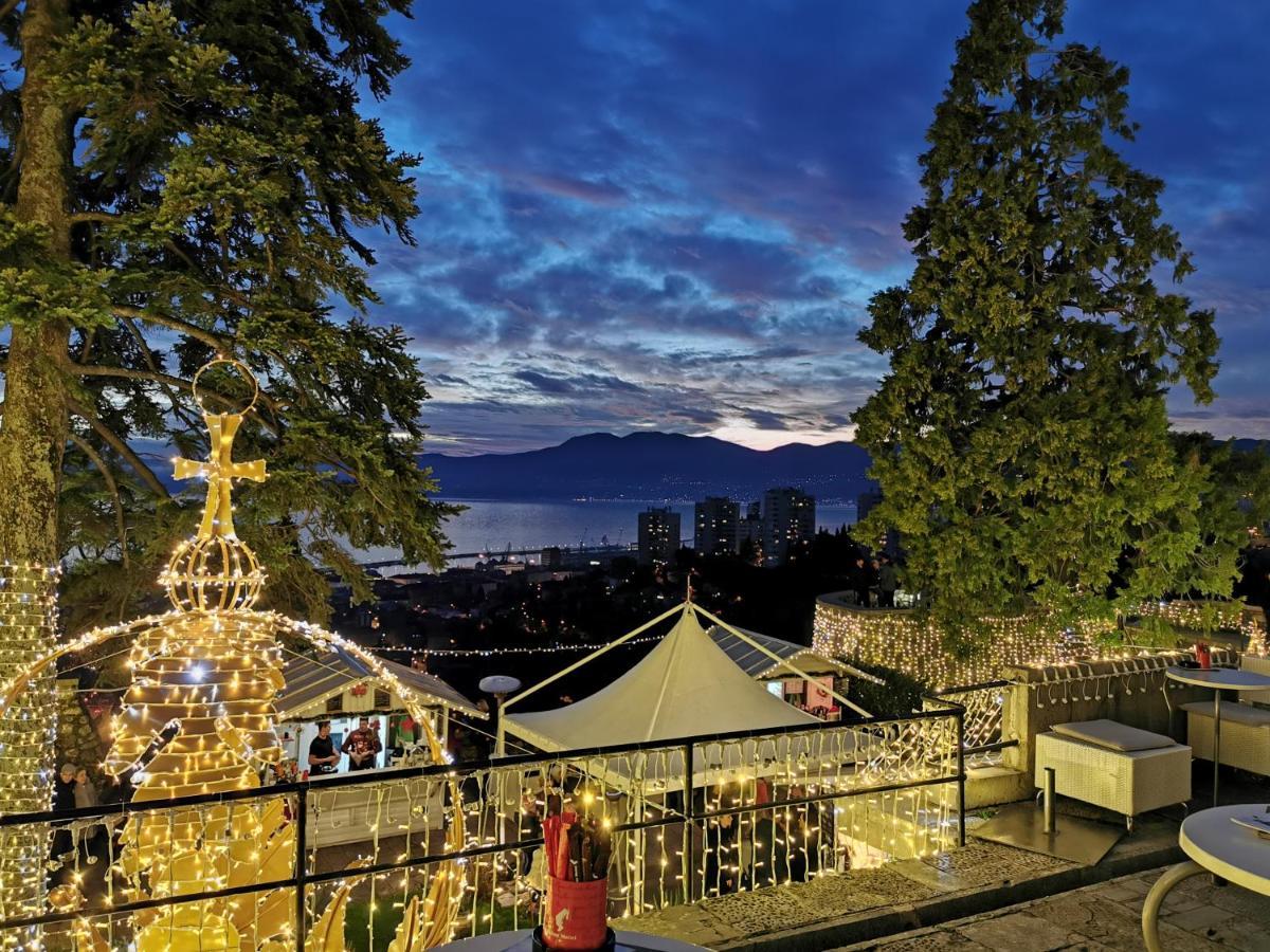 Apartment Belvedere With Seaview Rijeka Bagian luar foto