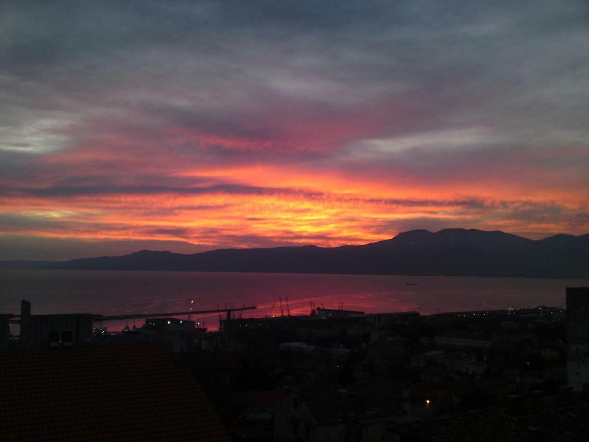 Apartment Belvedere With Seaview Rijeka Bagian luar foto